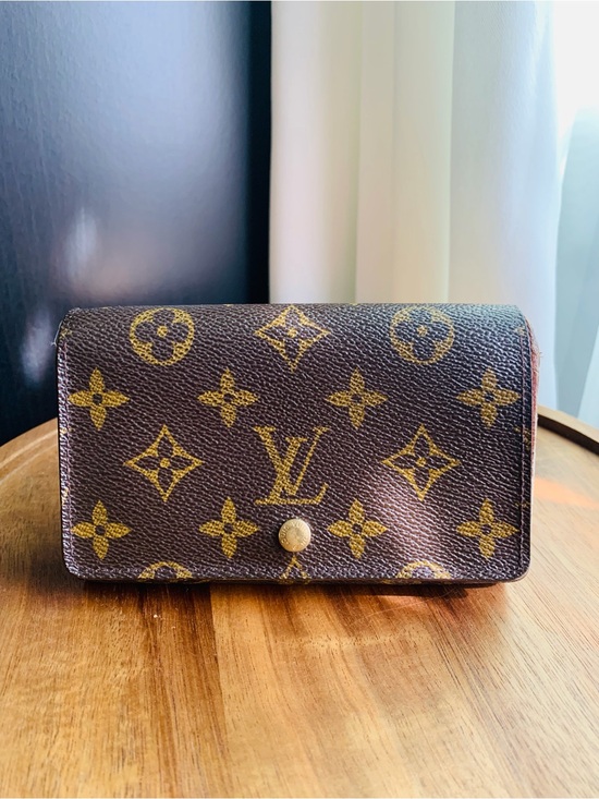 Louis Vuitton Handbags - Louis Vuitton Monogram Canvas Trifold Wallet in Brown with Gold Accents Vintage